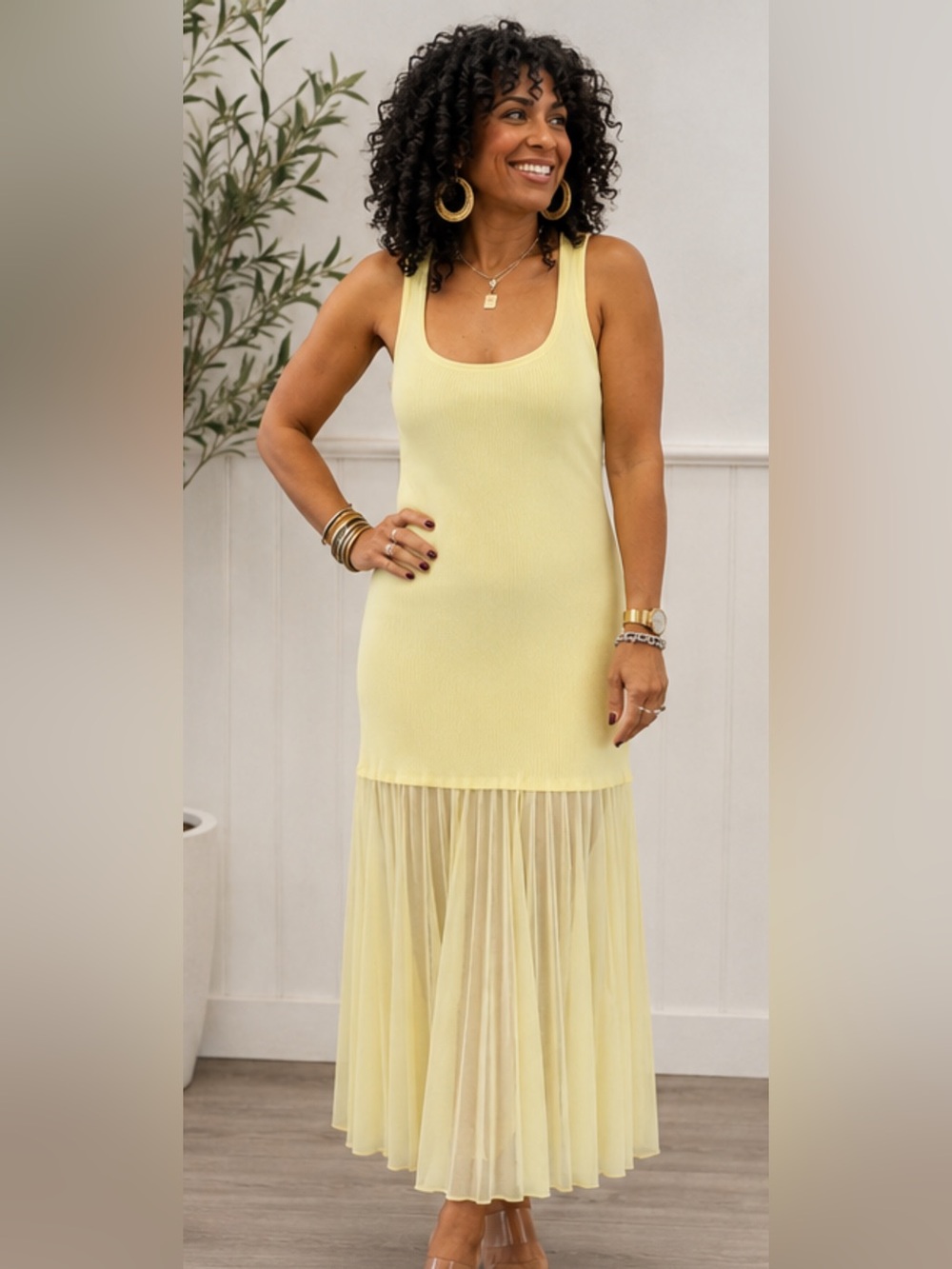 Yellow Sleeveless Pleated Hem Maxi Dress